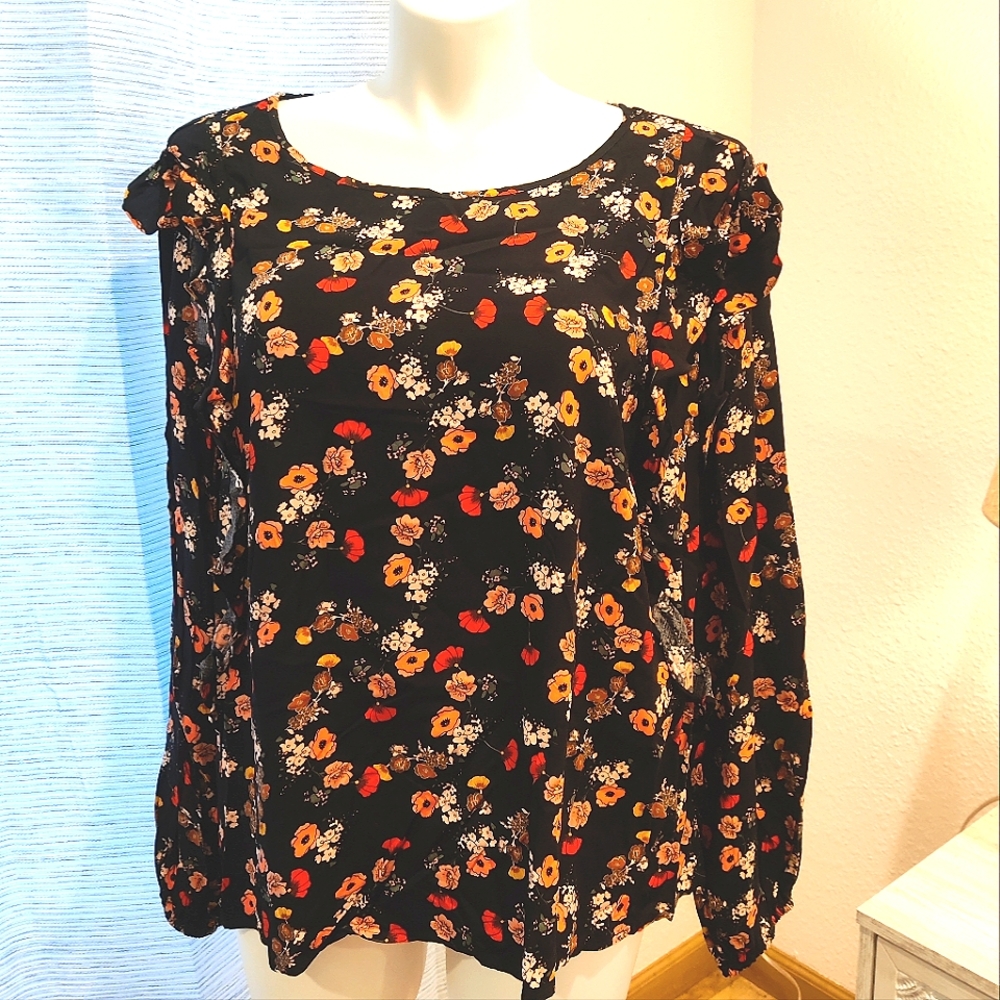 Eloquii floral print blouse with ruffle accents - Size 22